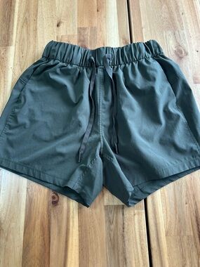 Avia Women’s XS Olive Green Athletic Shorts Elastic Waist Lightweight